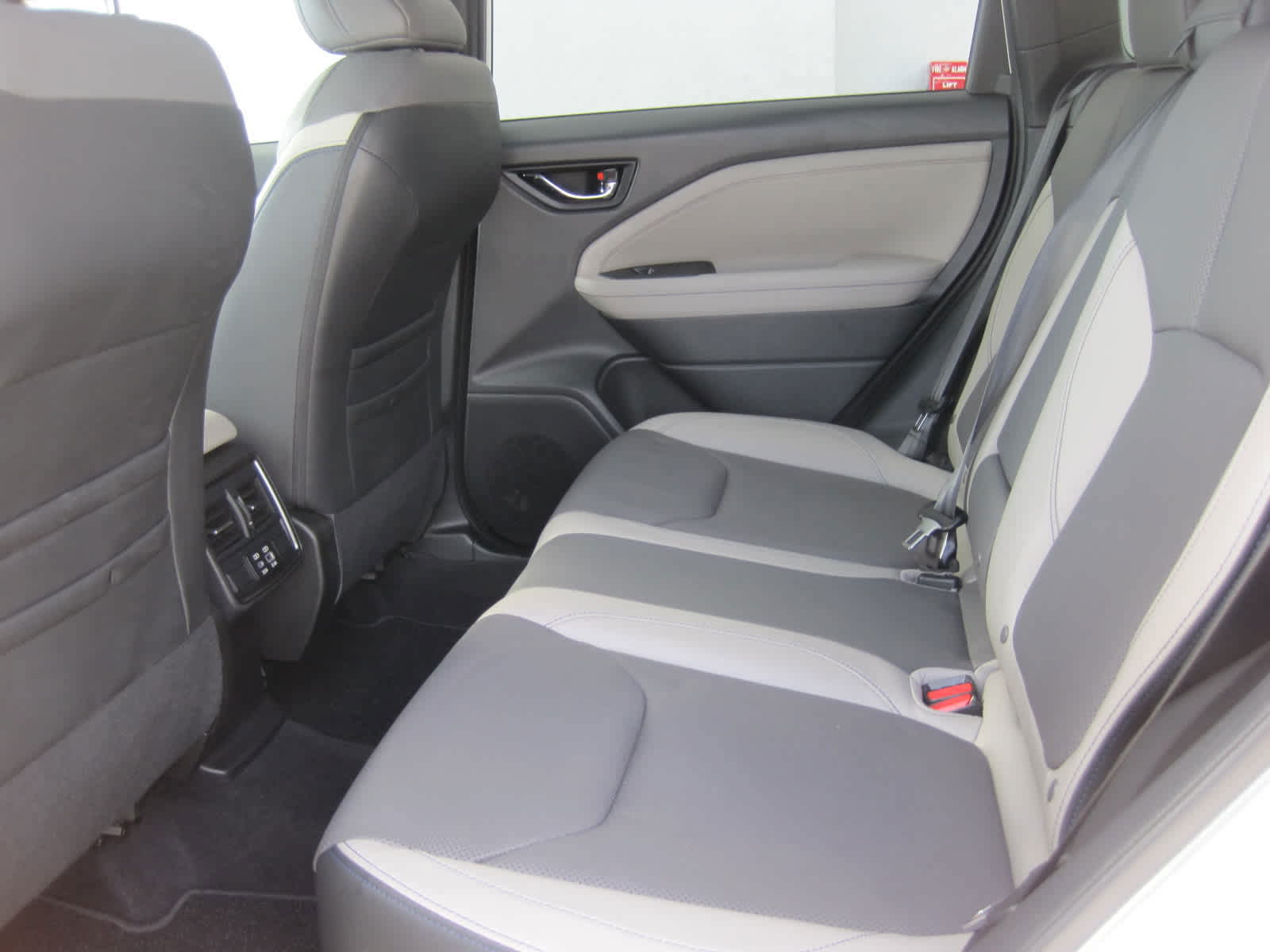 2025 Subaru Forester Limited - Photo 12