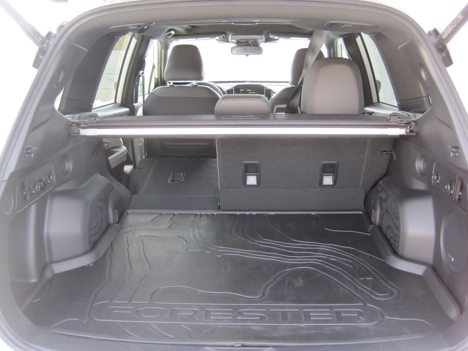 2025 Subaru Forester Limited - Photo 10