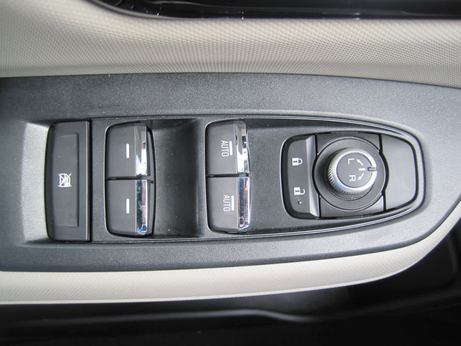 2025 Subaru Forester Limited - Photo 20