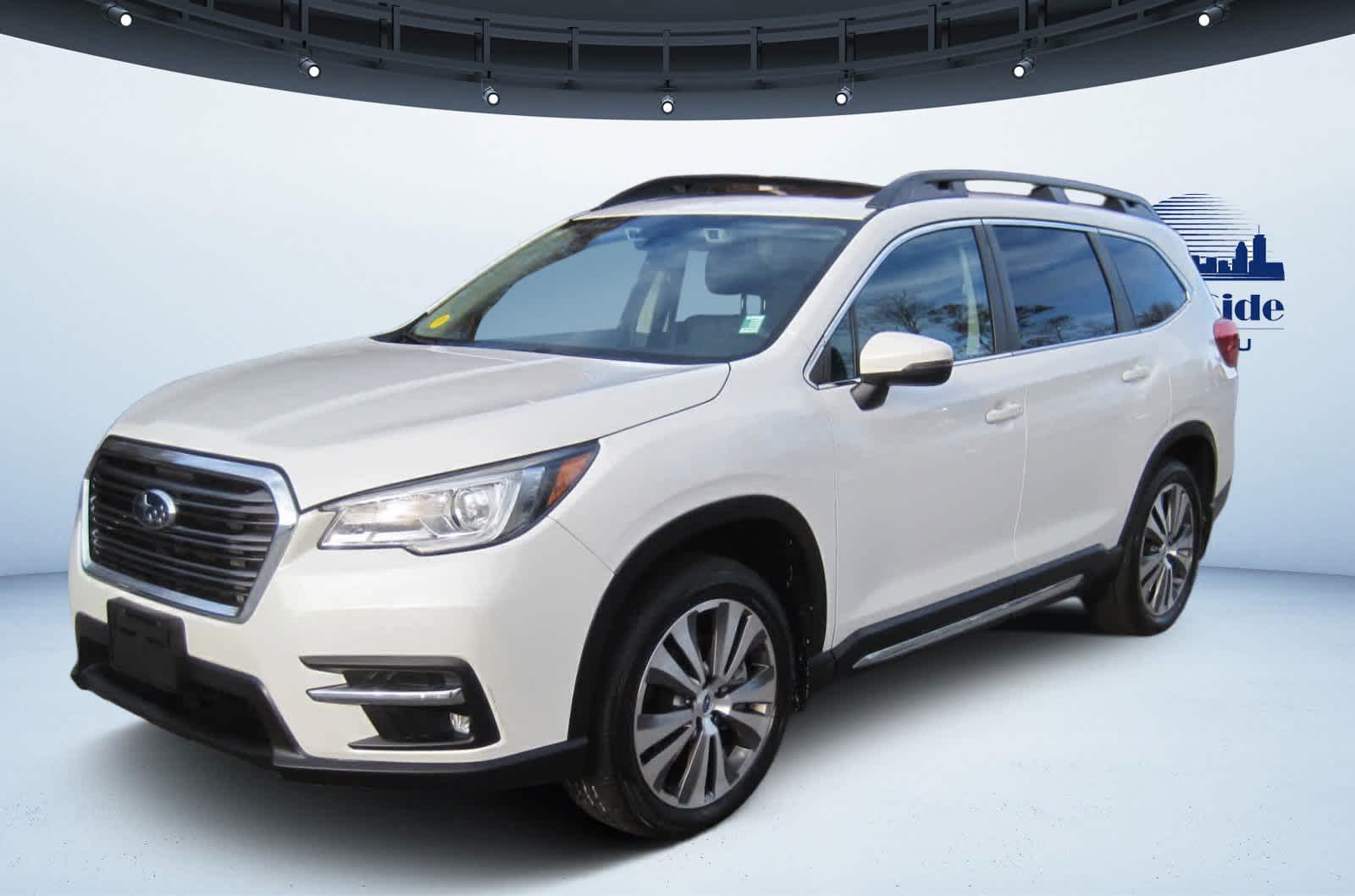 2022 Subaru Ascent Limited photo 2