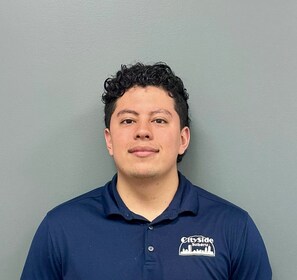 Staff member Michael Palala from ID_e7d89f853830