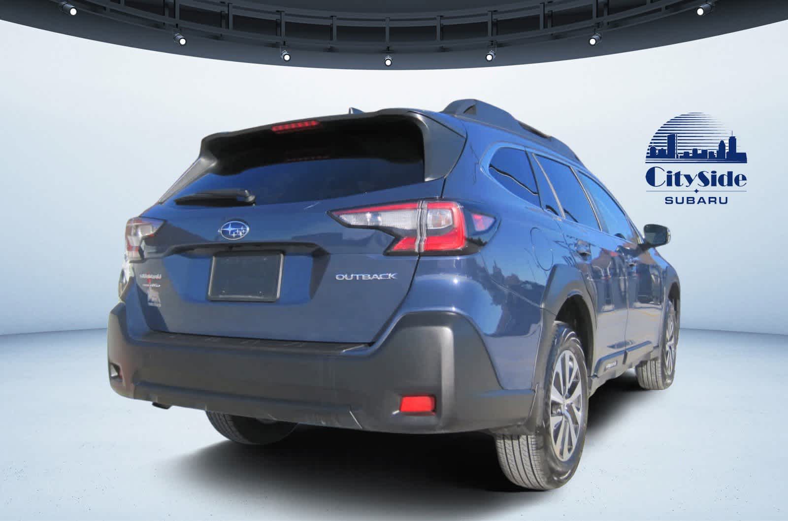 2025 Subaru Outback Premium photo 2