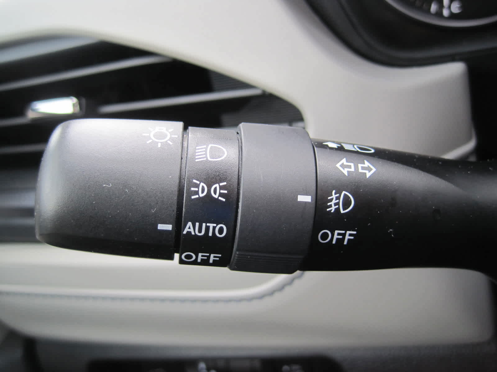 2025 Subaru Forester Limited - Photo 25