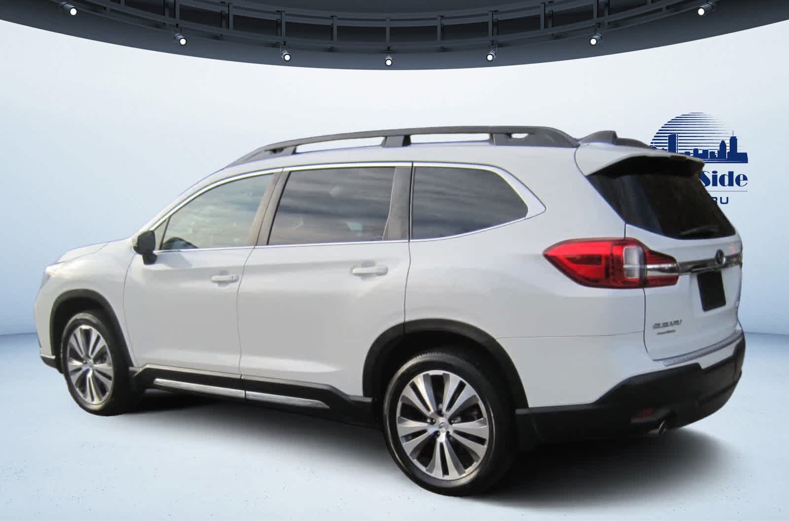 2022 Subaru Ascent Limited photo 3