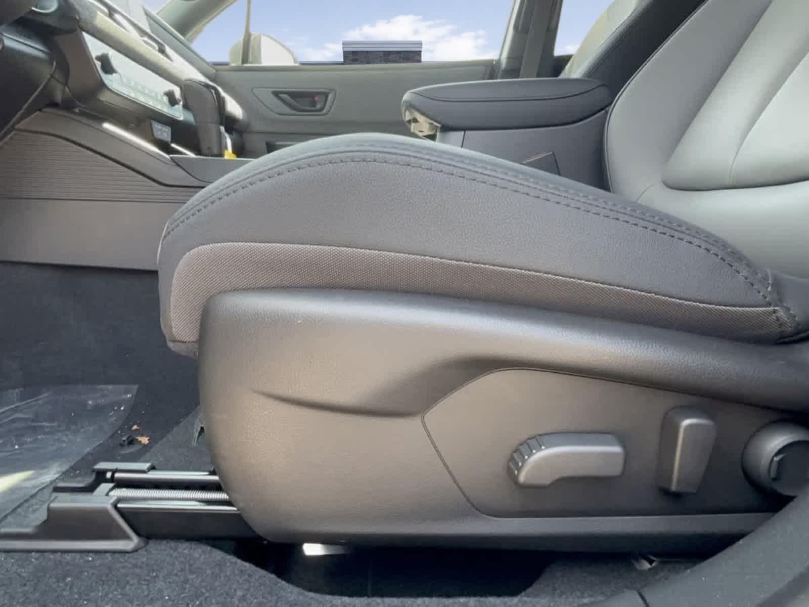 2026 Subaru Outback Premium - Photo 22