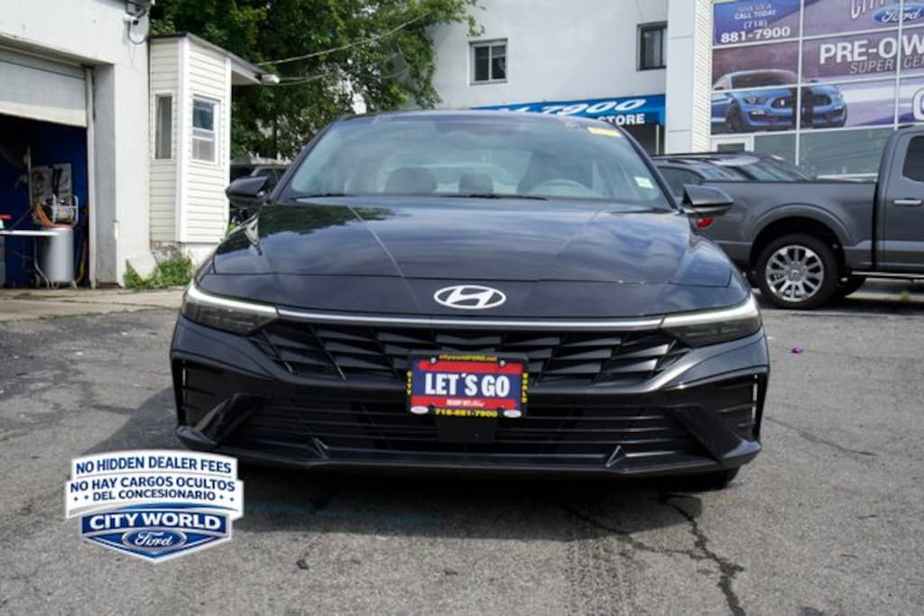 Certified 2025 Hyundai Elantra SEL Convenience Sedan