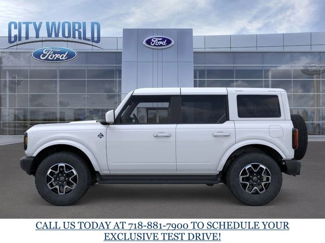 2025 Ford Bronco Outer Banks photo 3