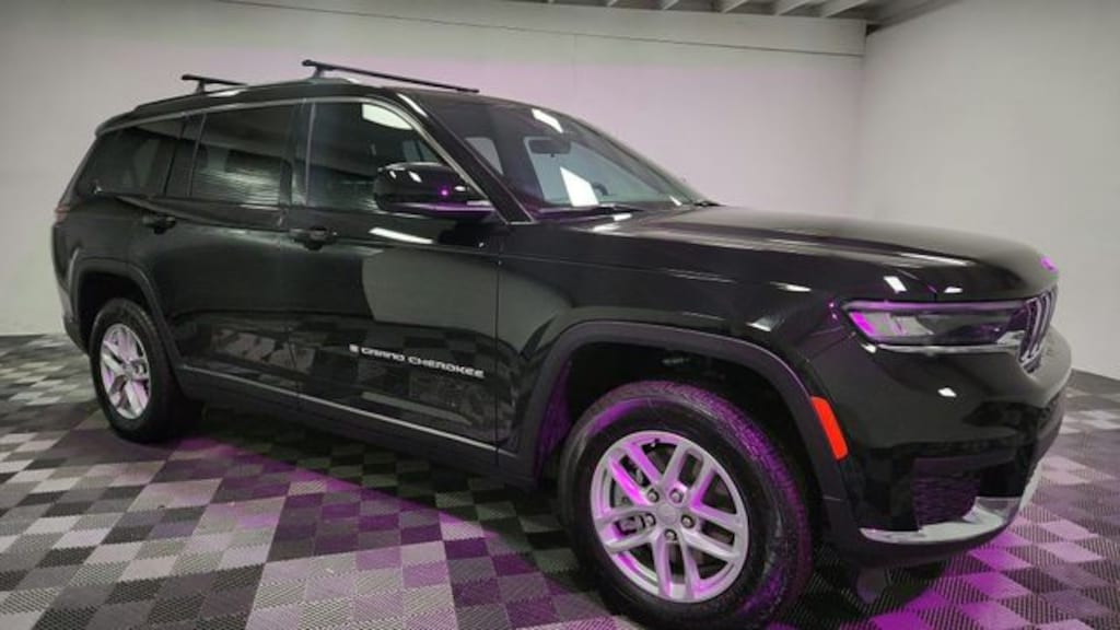 Certified 2025 Jeep Grand Cherokee L Laredo SUV
