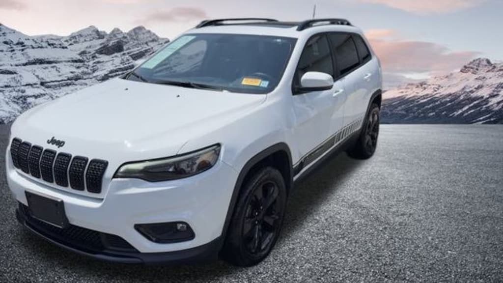 Used 2020 Jeep Cherokee Altitude SUV