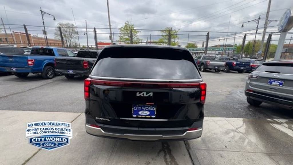 Certified 2026 Kia Carnival SX Minivan/Van