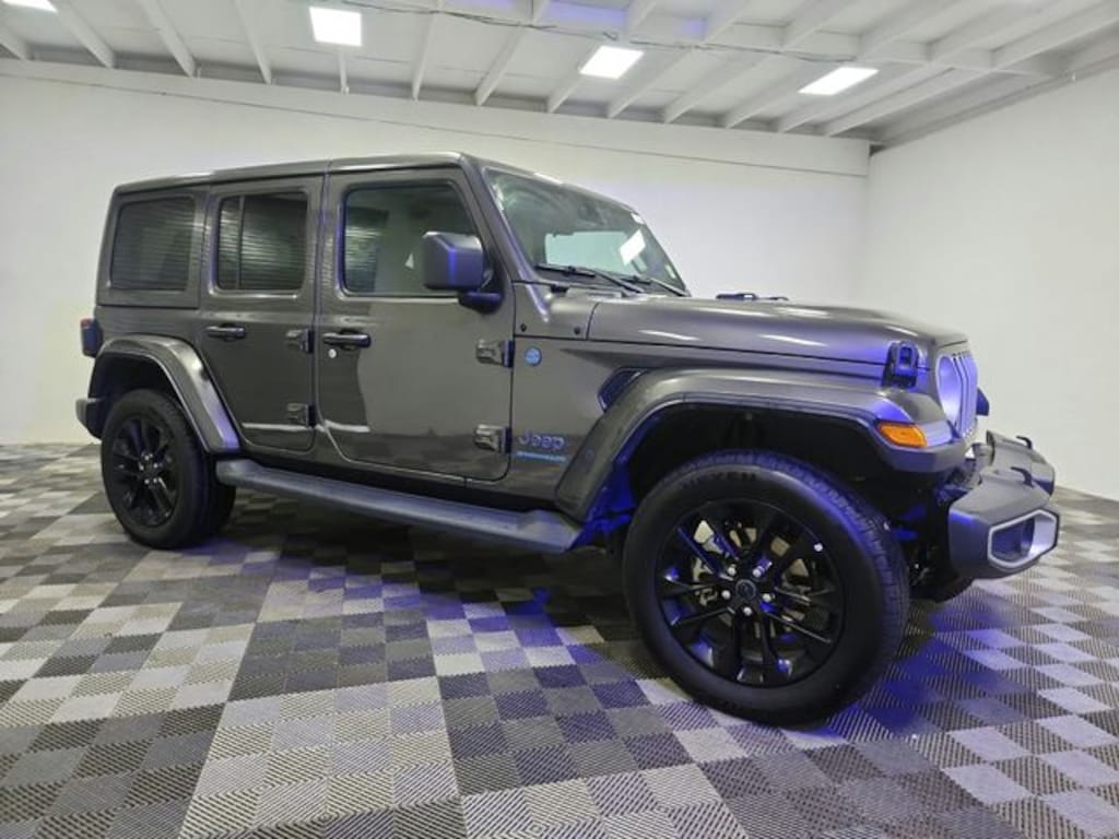 Used 2025 Jeep Wrangler Sahara 4xe SUV