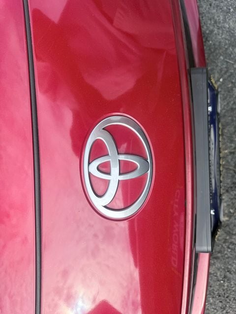 2025 Toyota Camry SE - Photo 24