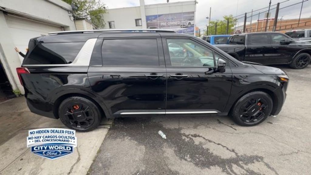 Certified 2026 Kia Carnival SX Minivan/Van
