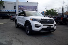 2023 Ford Explorer XLT SUV