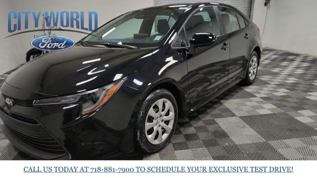 Used 2025 Toyota Corolla LE Sedan