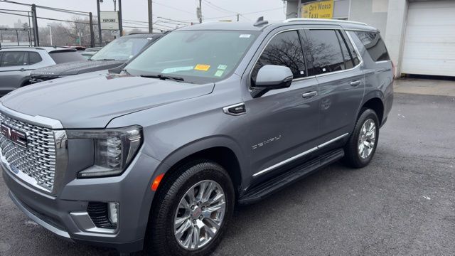 2021 GMC Yukon 4WD Denali's photo