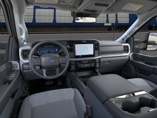 2026 Ford F-350 Super Duty XLT - Photo 9