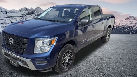 2023 Nissan Titan SV Truck
