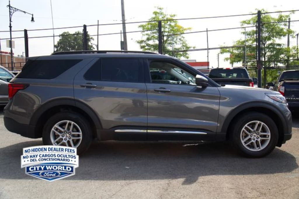 Used 2025 Ford Explorer Active SUV
