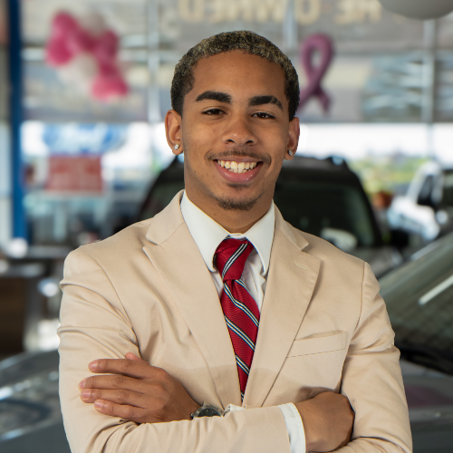 Staff member Jovanny Robles Avila  from ID_2c4c5b