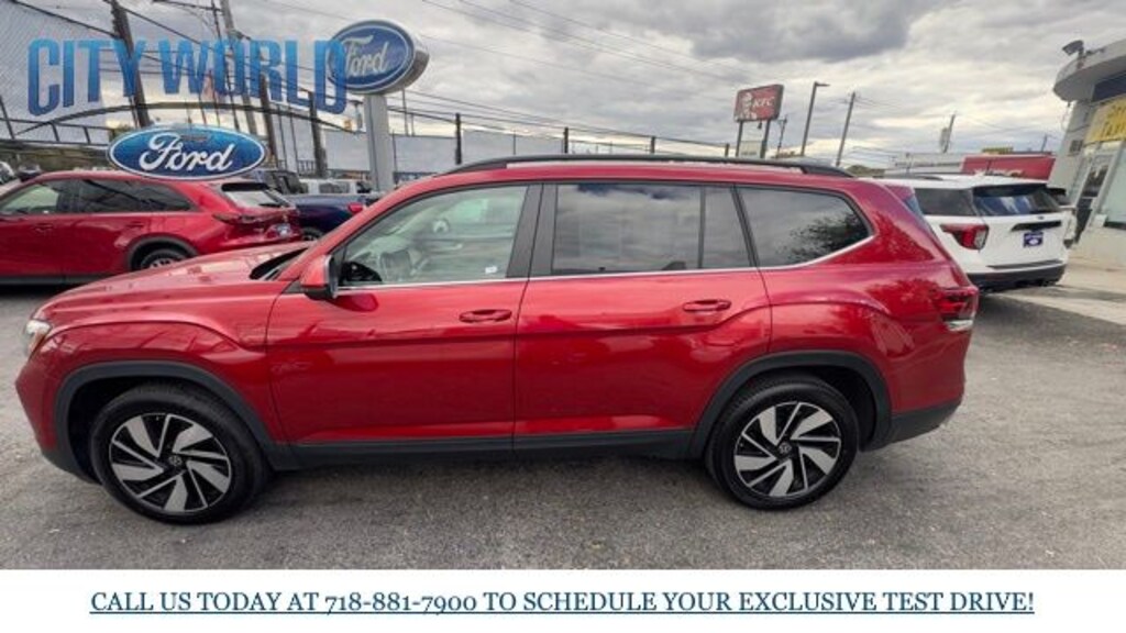 Used 2024 Volkswagen Atlas 2.0T SE w/Technology SUV