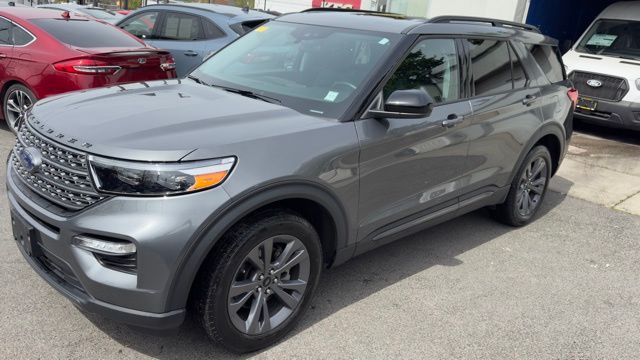 2023 Ford Explorer XLT 4WD's photo