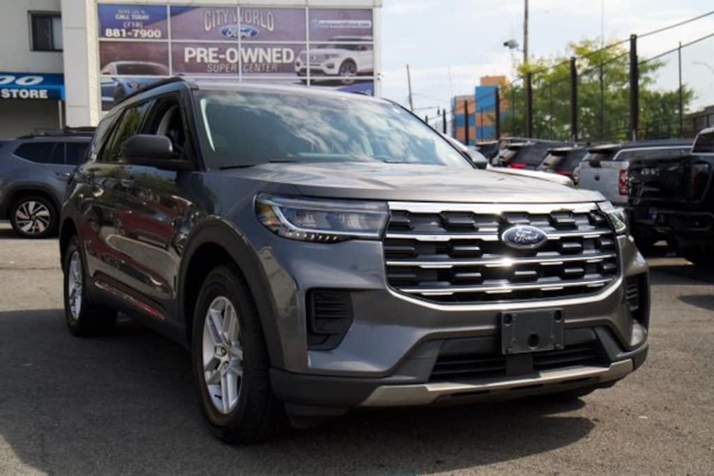 Used 2025 Ford Explorer Active SUV