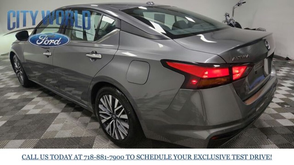 Used 2024 Nissan Altima 2.5 SV Sedan