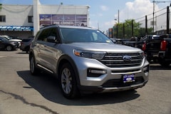 2022 Ford Explorer XLT SUV