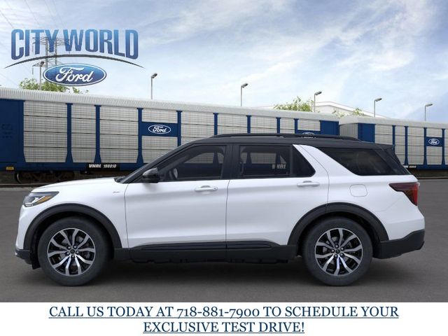 2025 Ford Explorer ST-Line photo 3