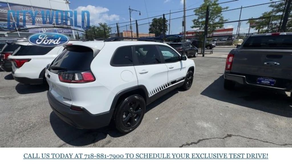Used 2020 Jeep Cherokee Altitude SUV