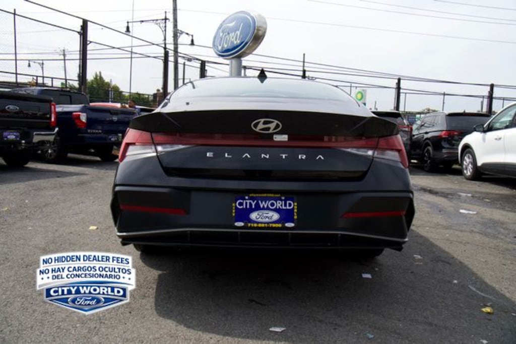 Certified 2025 Hyundai Elantra SEL Convenience Sedan
