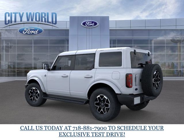 2025 Ford Bronco Outer Banks photo 4