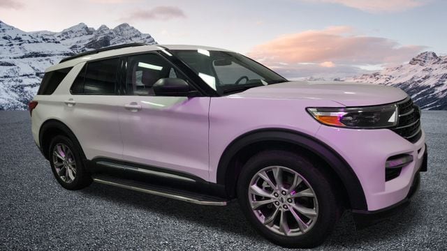 2022 Ford Explorer XLT's photo