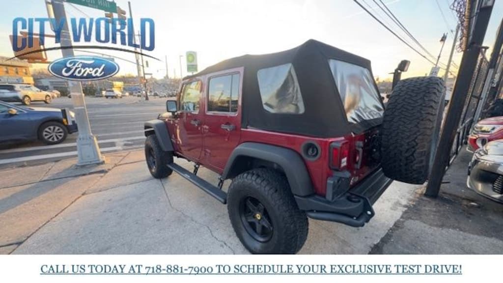 Used 2012 Jeep Wrangler Unlimited Rubicon SUV