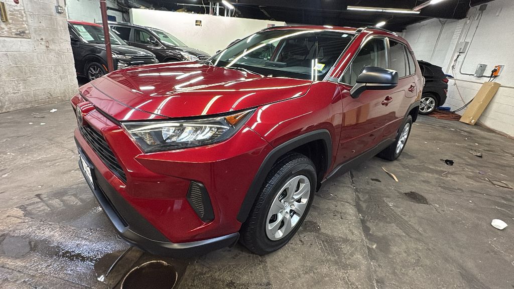 2021 Toyota RAV4 LE