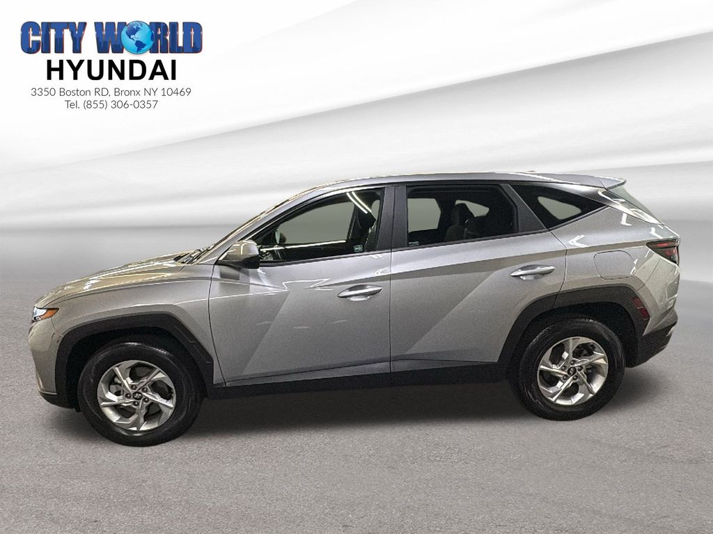 2022 Hyundai Tucson SE photo 2