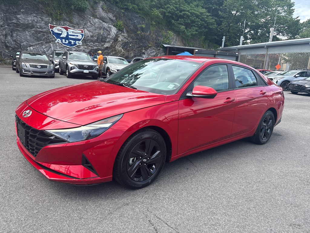 2022 Hyundai Elantra SEL