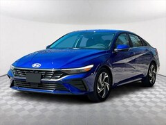 2025 Hyundai Elantra Limited Sedan