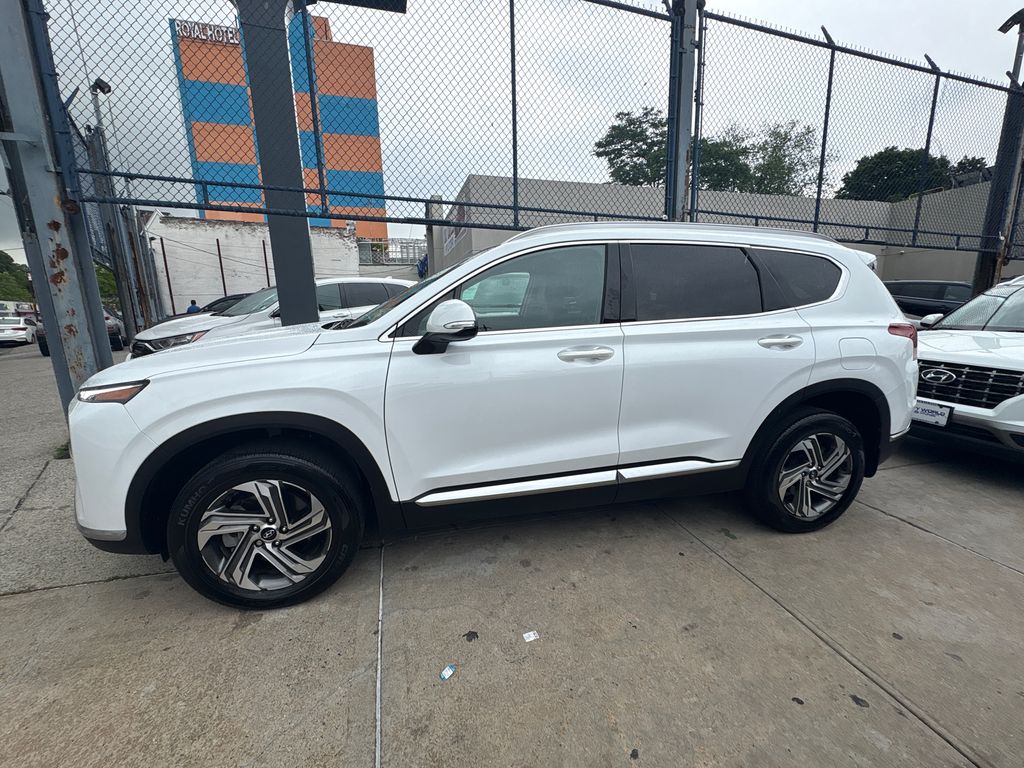 2022 Hyundai Santa Fe SEL Premium photo 2