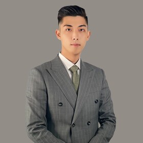 Staff member Peter Back from 32c75f995293