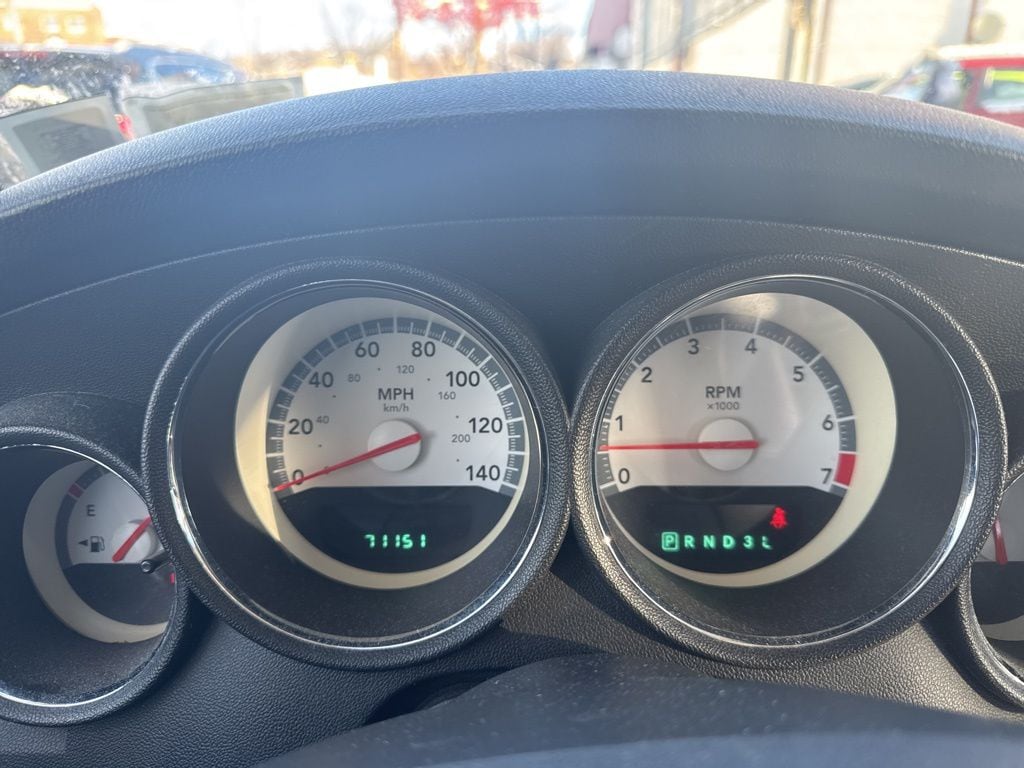 2010 Dodge Charger SE's photo