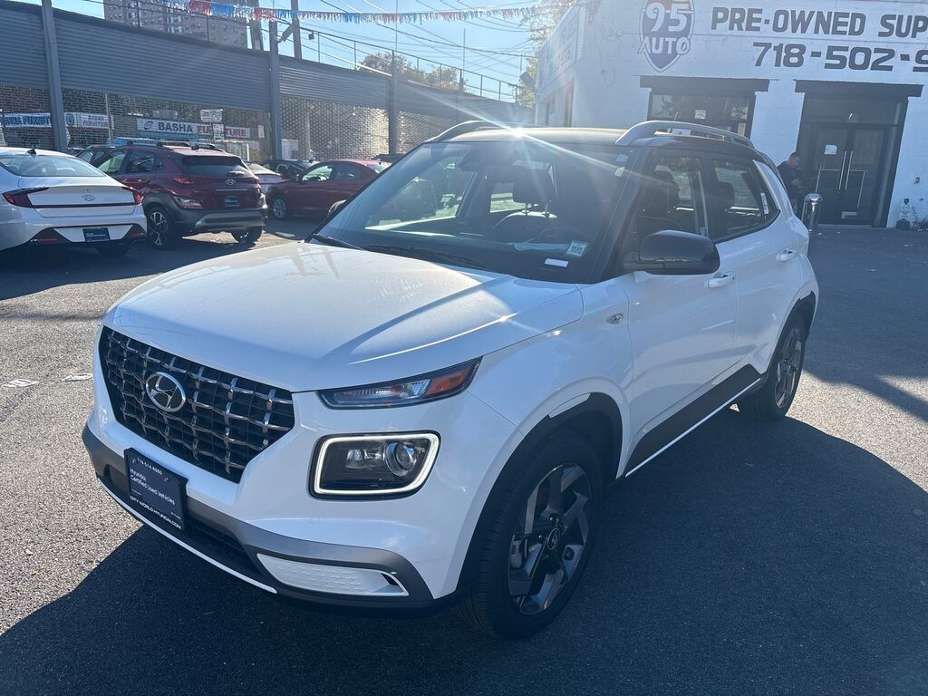 Certified 2024 Hyundai Venue Limited SUV