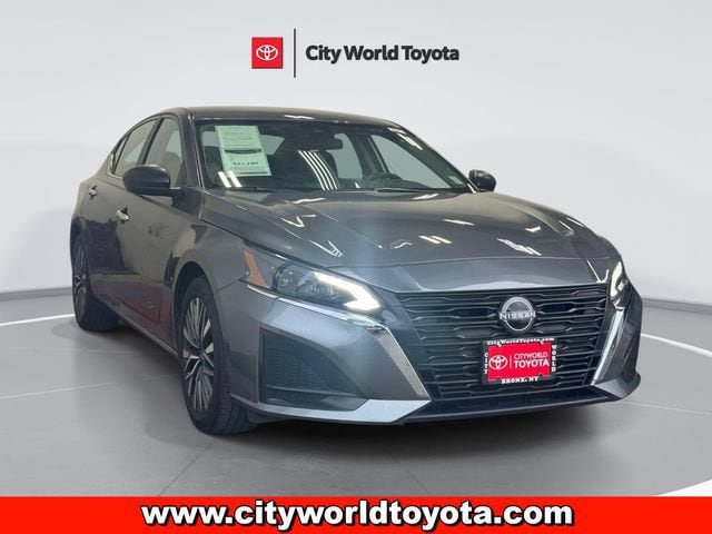 2025 Nissan Altima