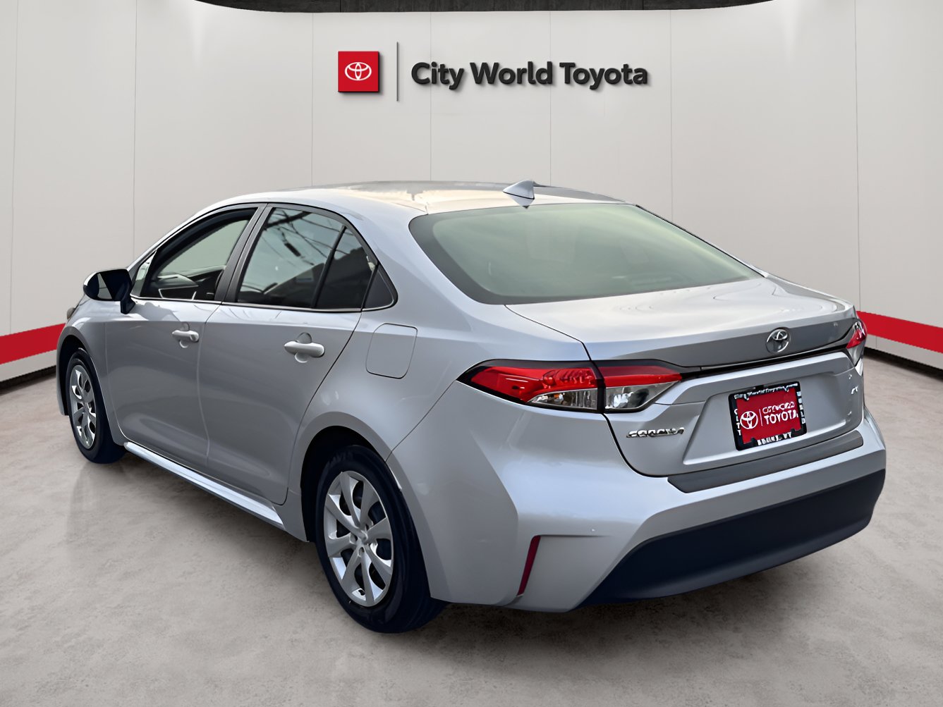 2023 Toyota Corolla LE photo 4