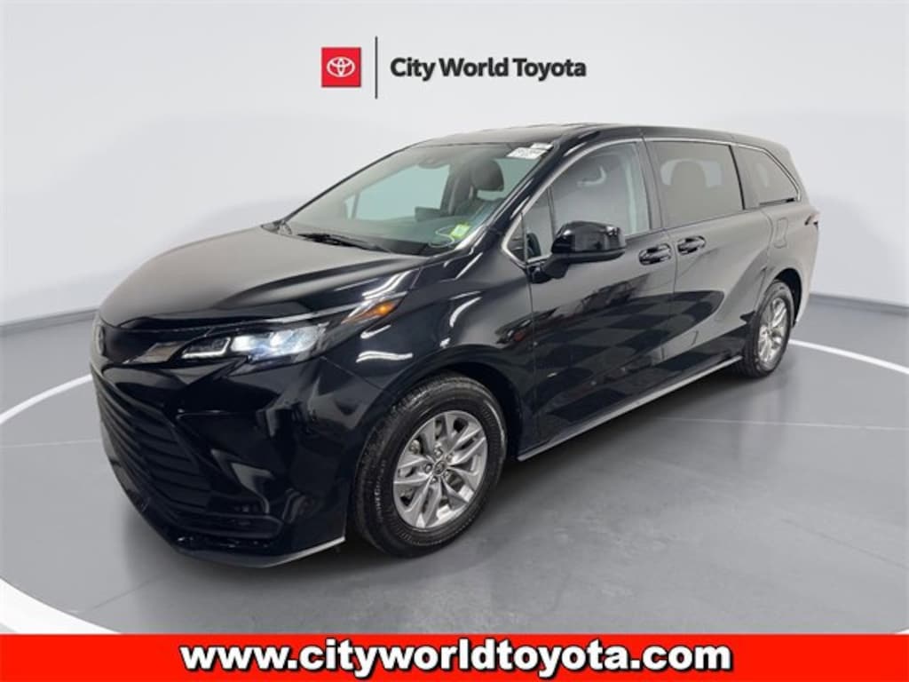 Used 2024 Toyota Sienna LE Passenger Van