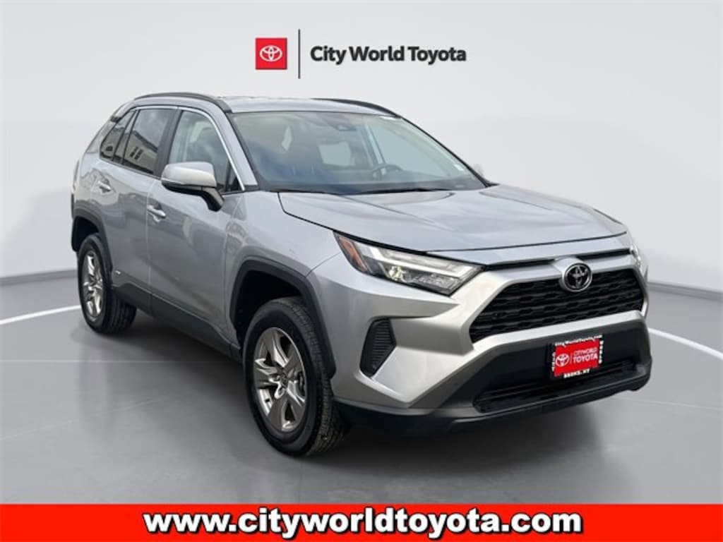 Used 2025 Toyota RAV4 Hybrid XLE Sport Utility