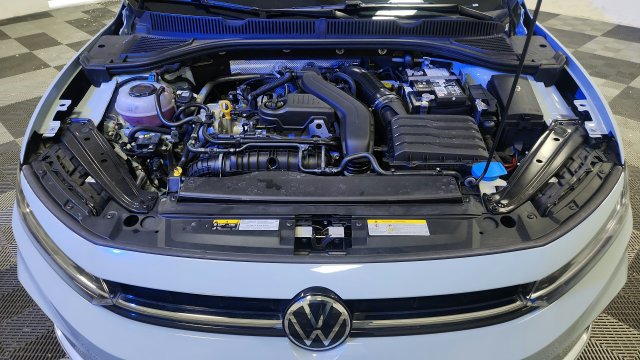 2025 Volkswagen Jetta SE - Photo 24