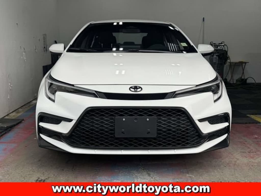 Used 2026 Toyota Corolla SE Sedan