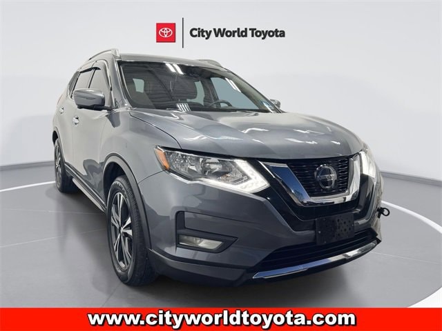 2020 Nissan Rogue SV